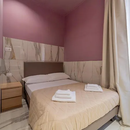 P.c. Boutique H. Vesuvius, Centro, By Clapa Group Neapel